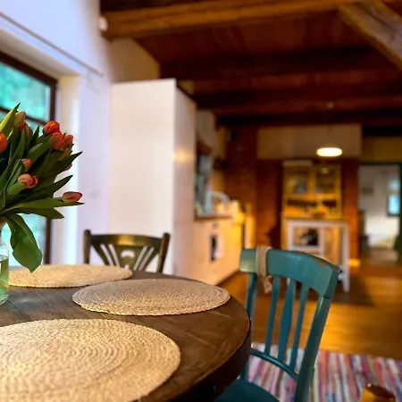 Sosnowy Zakatek * Zyzdrojowy Piecek