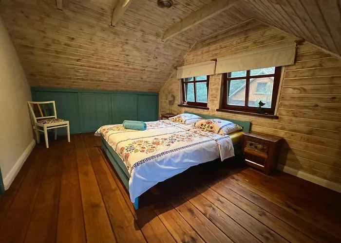 Sosnowy Zakatek * Zyzdrojowy Piecek